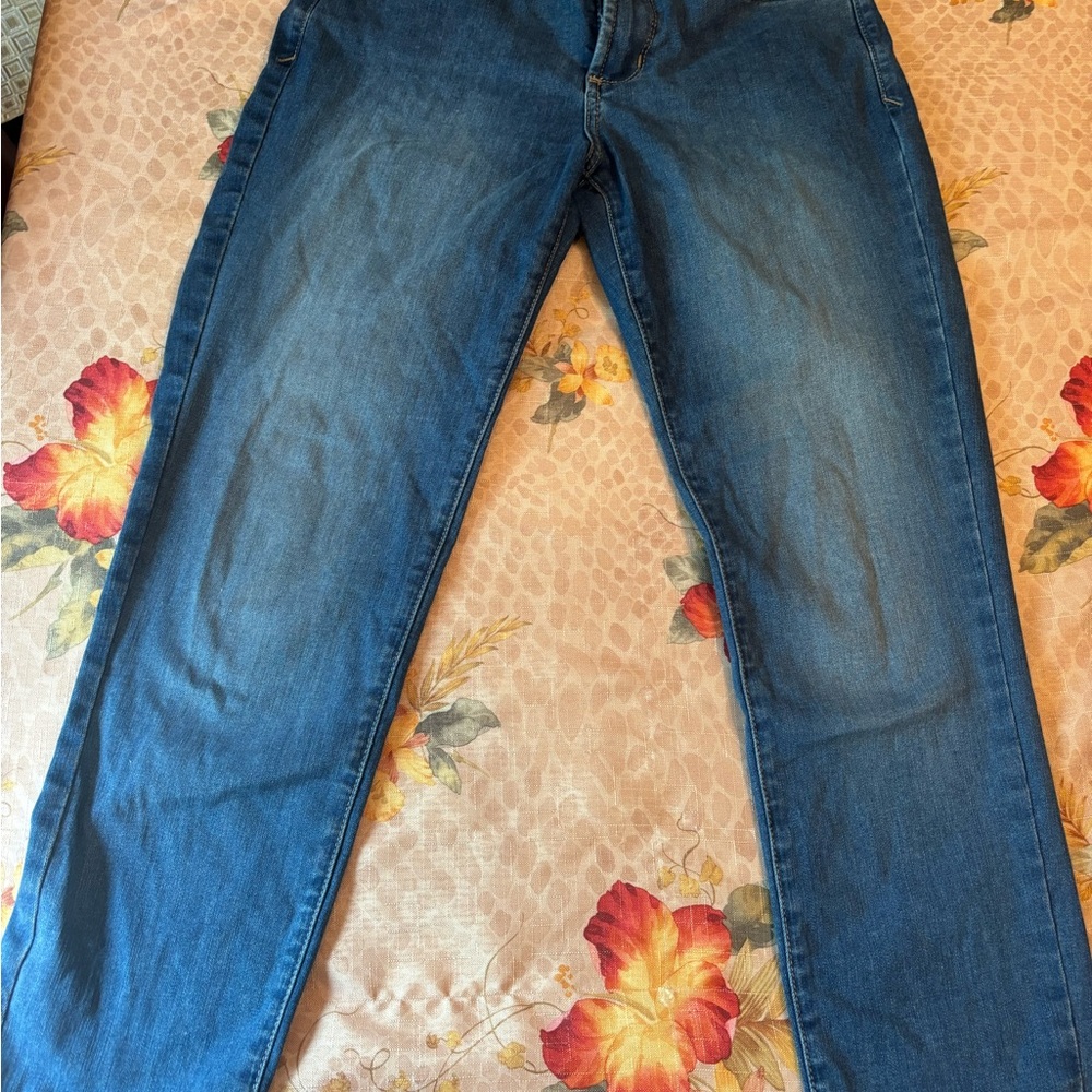 NYDJ Size 2 Annabelle Jeans